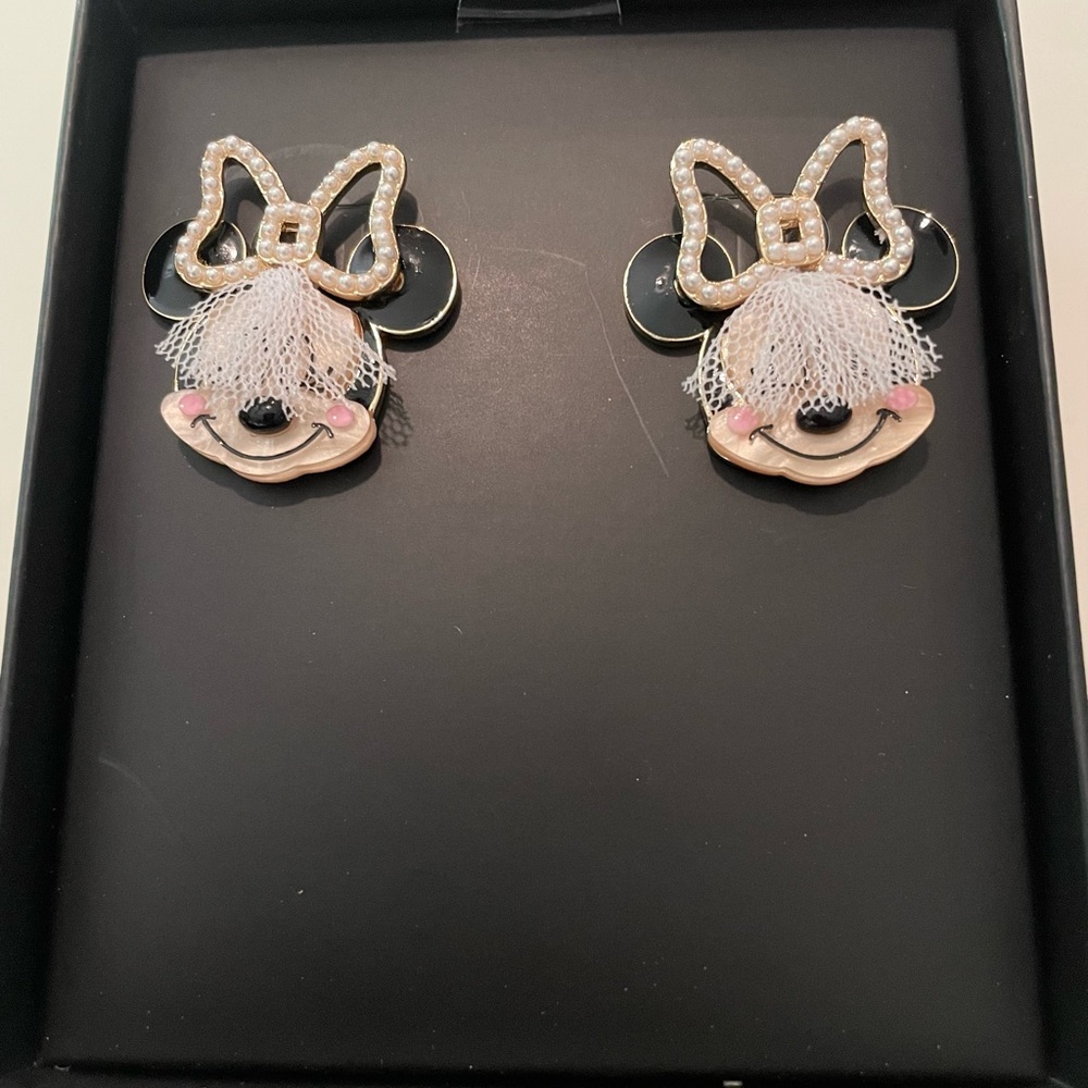 🆕 Minnie Mouse Disney Bridal Earrings 💍👰